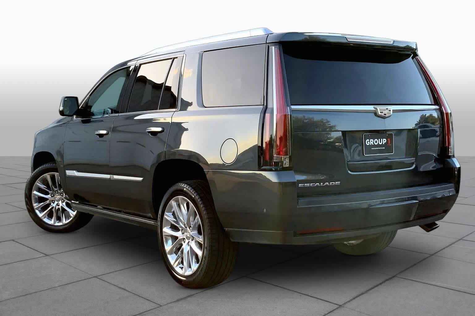 Used 2020 Shadow Metallic Cadillac Premium Luxury image 12