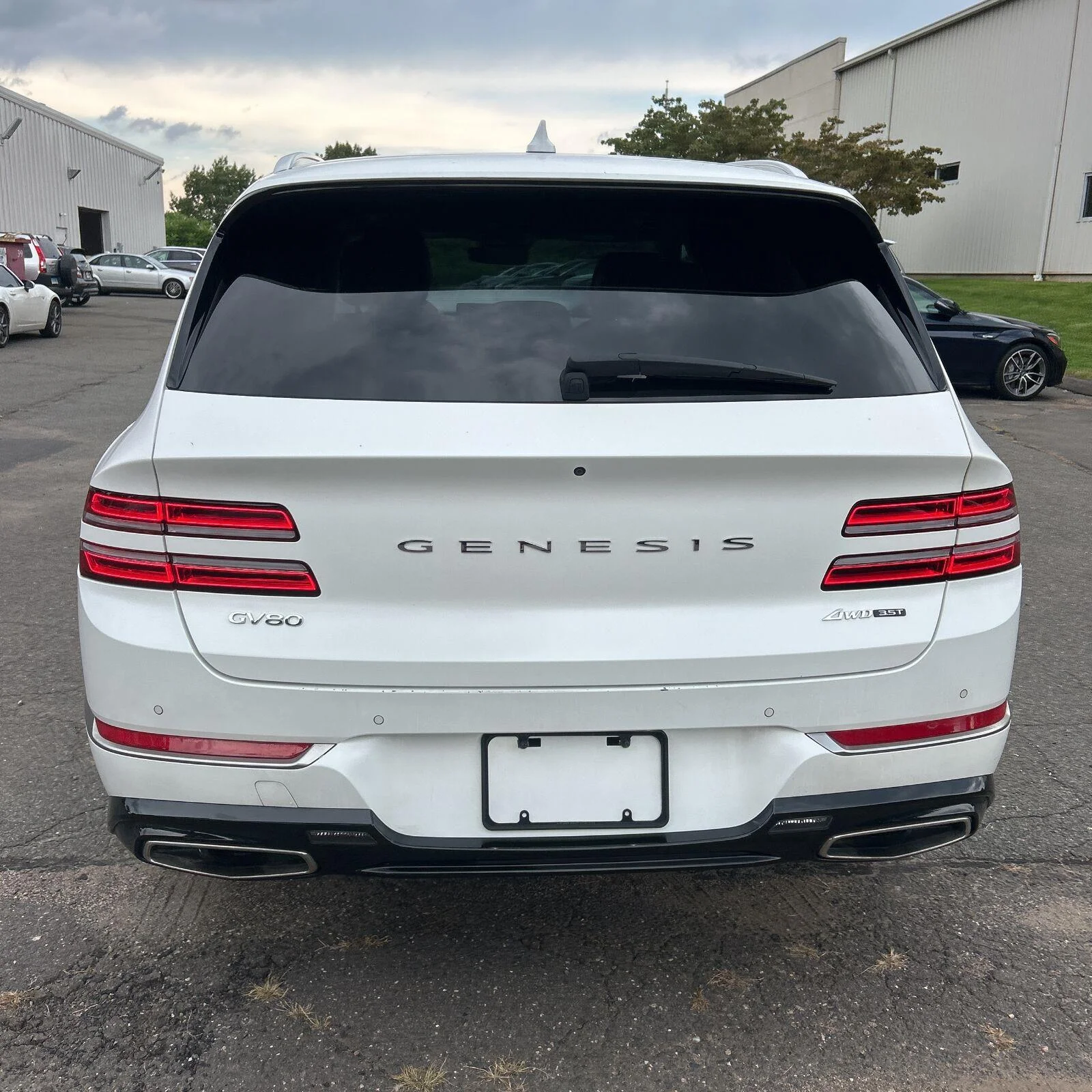 Used 2023 Matterhorn White Genesis PRESTIGE image 6