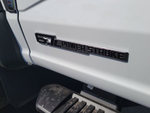 New 2026 Oxford White Ford F-550® XL image 26