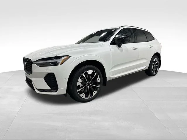 New 2026 Crystal White Volvo Plus image 10