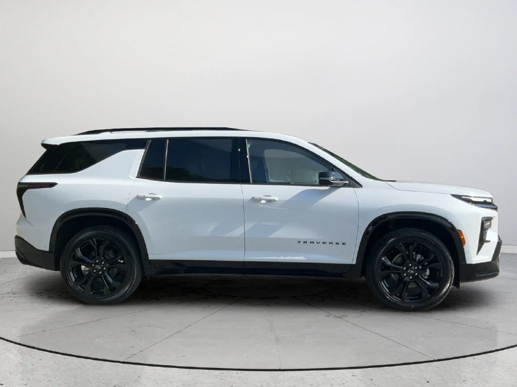 New 2027 Polar White Tricoat Chevrolet RS image 8