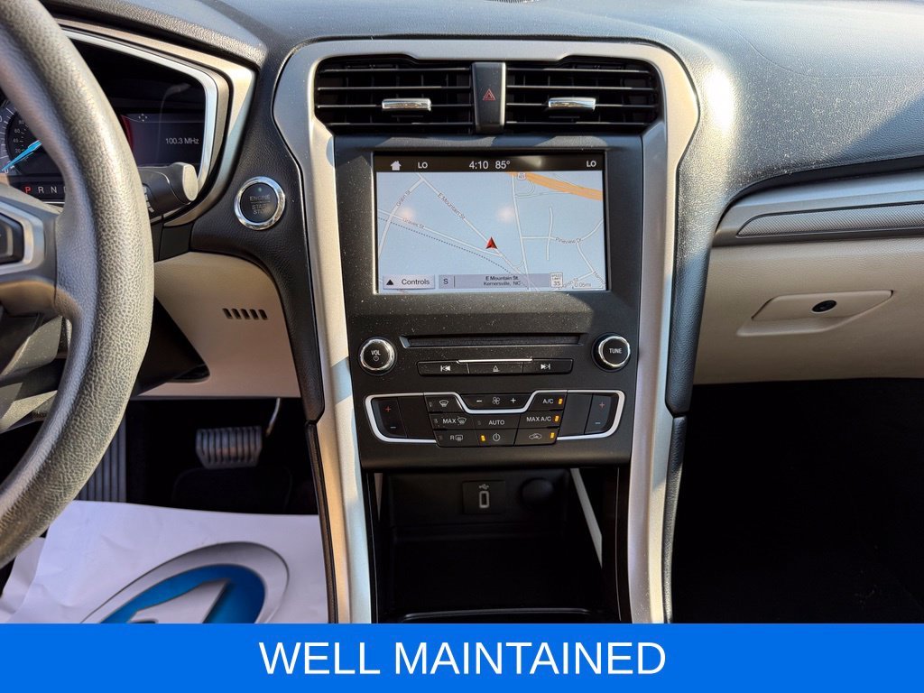 Used 2017 White Ford SE image 8