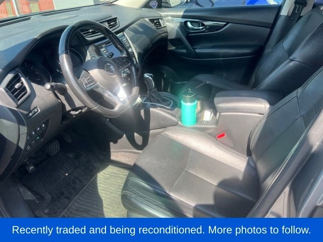 Used 2018 Gray Nissan SL image 2