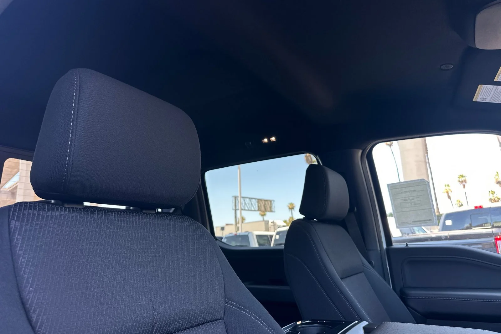 New 2026 Oxford White Ford XLT image 15