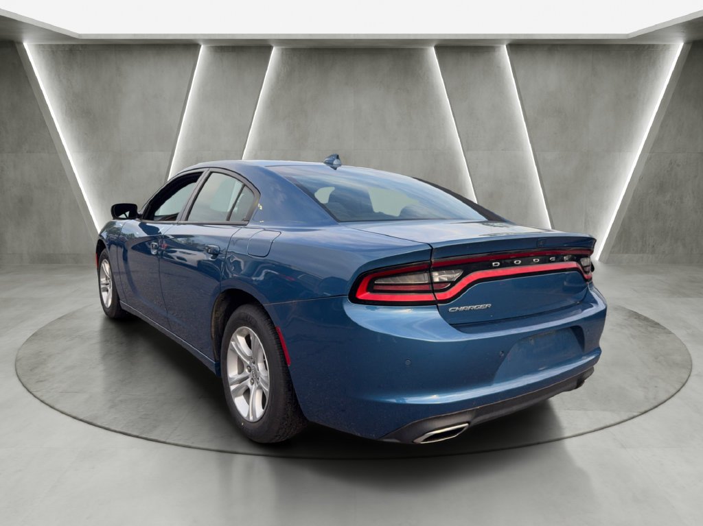 Used 2023 Blue Dodge SXT image 5