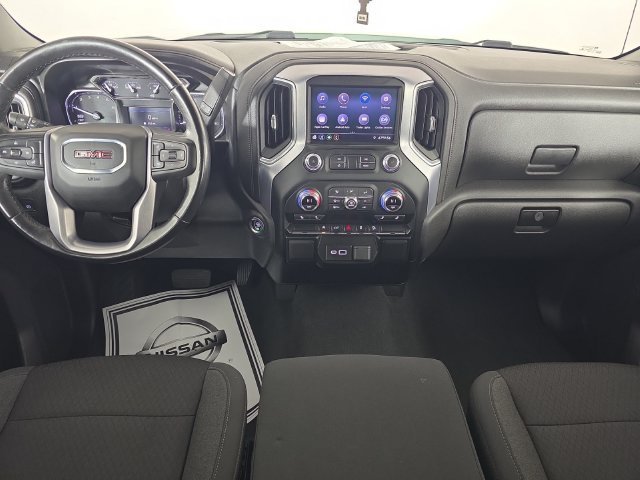 Used 2021 SUMMIT WHITE GMC SLE image 17