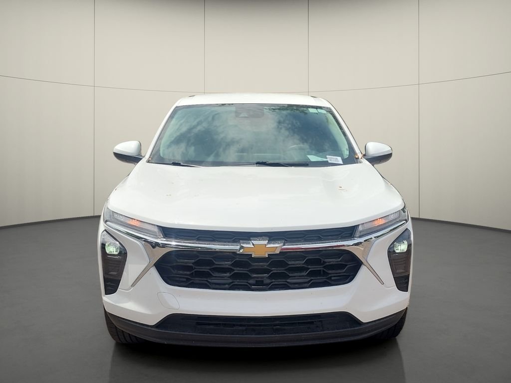 Used 2024 White Chevrolet LS image 2