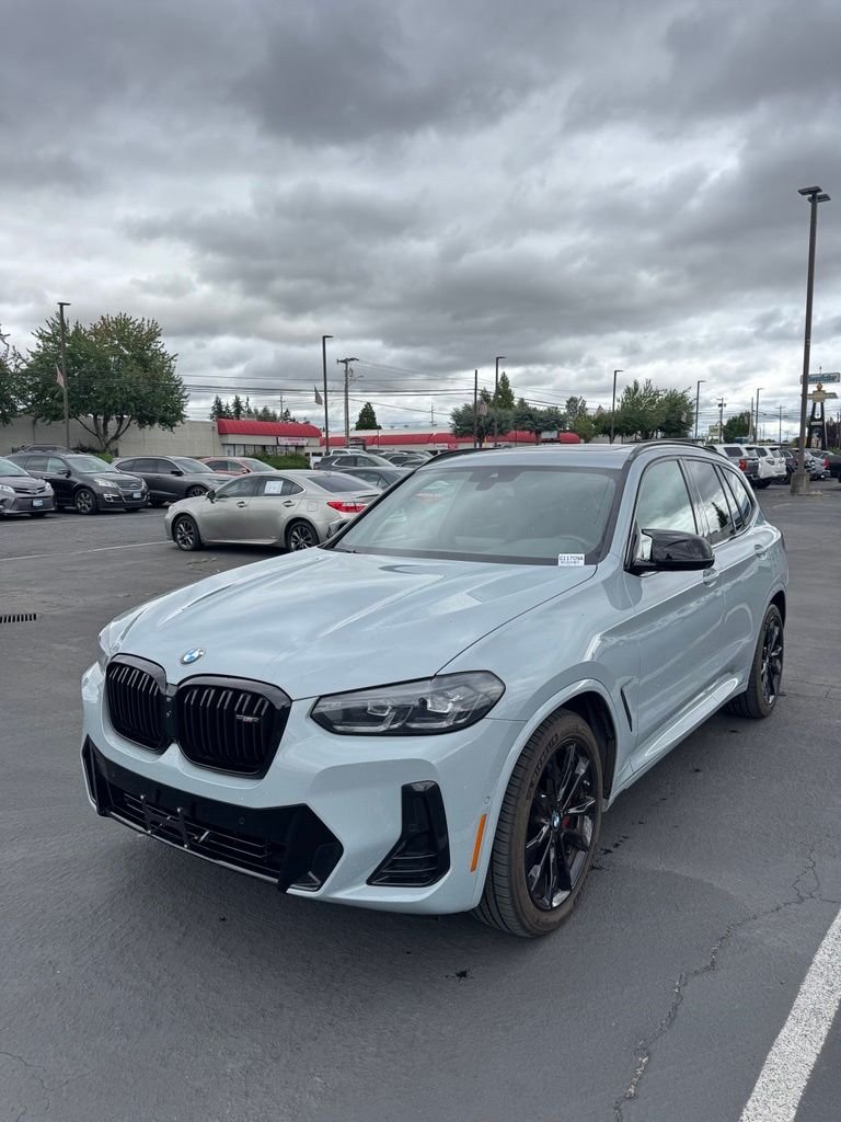 Used 2024 Brooklyn Gray Metallic BMW M40i image 9