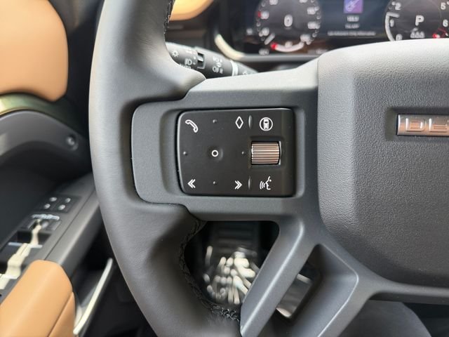 New 2026 Woolstone Green Land Rover X-Dynamic SE image 22