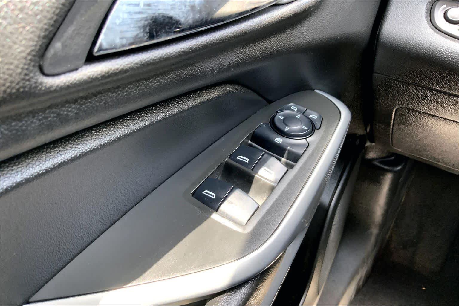 2025 Chevrolet Trax LS - Photo 34