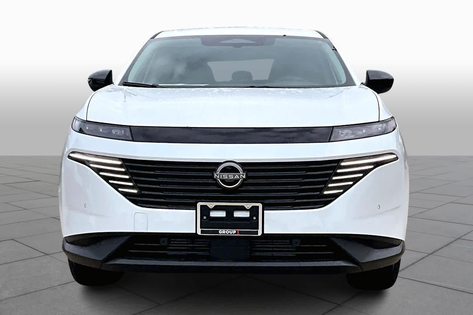 Used 2026 Everest White Pearl Tricoat Nissan SV image 3