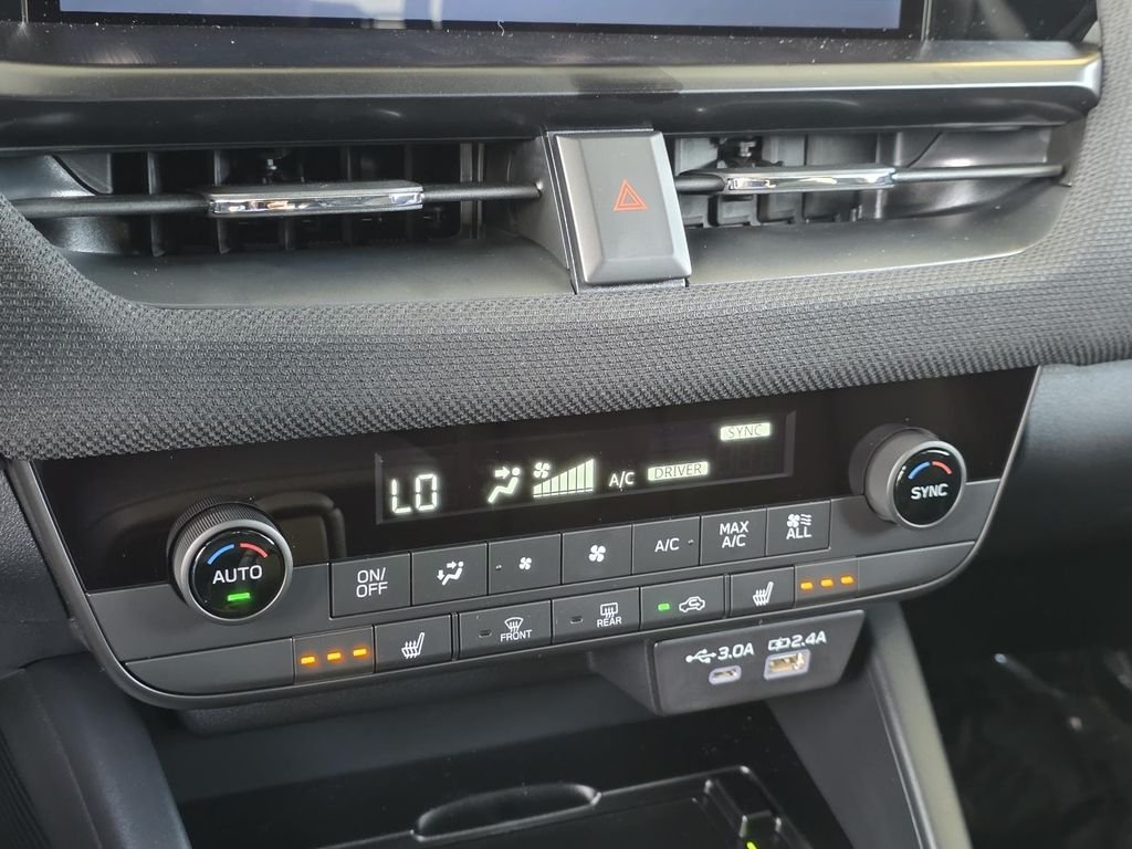 New 2026 CRYSTAL WHITE PEARL Subaru Premium image 20