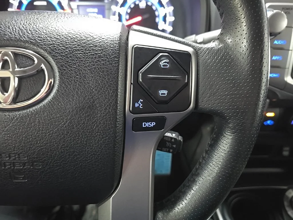 Used 2018 Red Toyota SR5 image 21