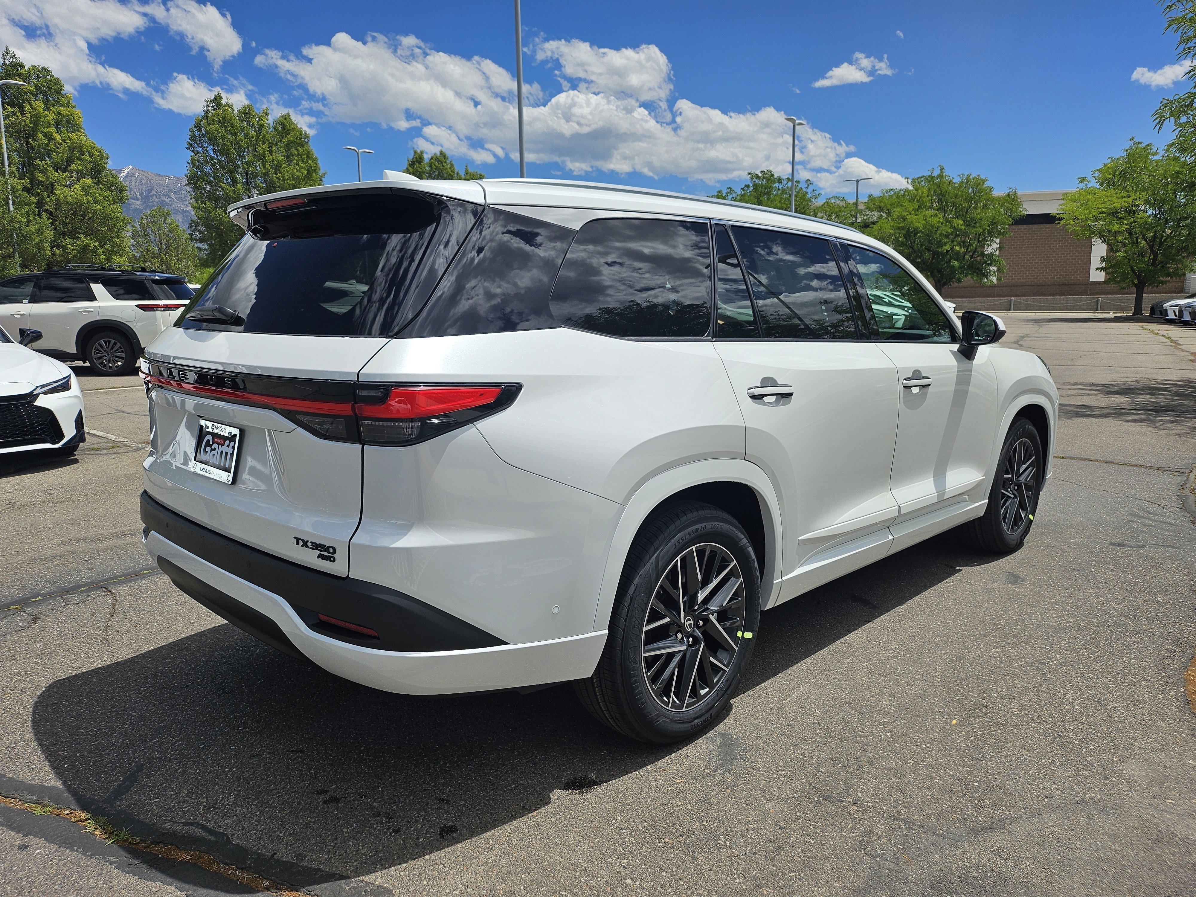 New 2026 Wind Chill Pearl Lexus PREMIUM AWD image 5