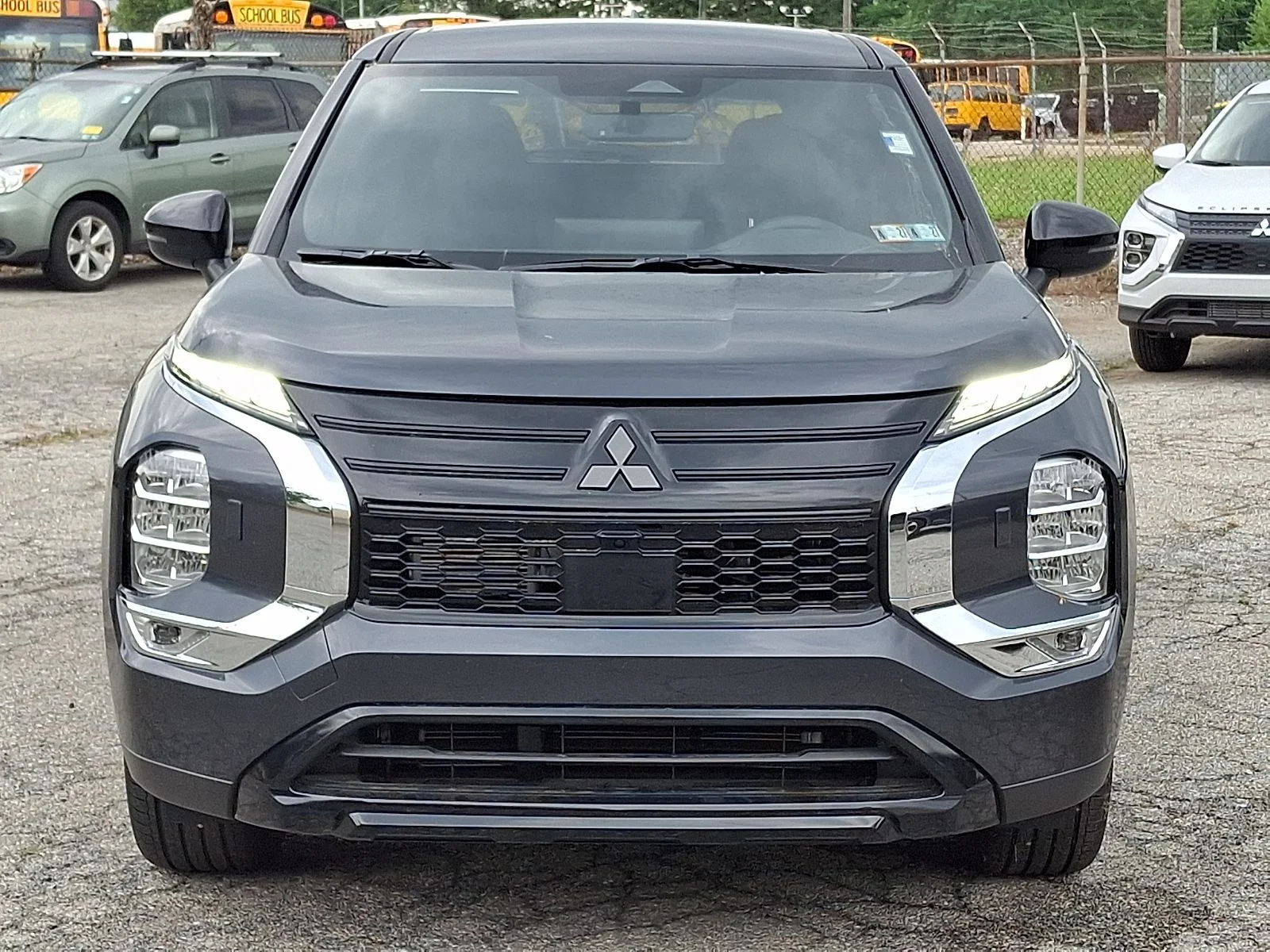 New 2026 Gray Mitsubishi LE image 8