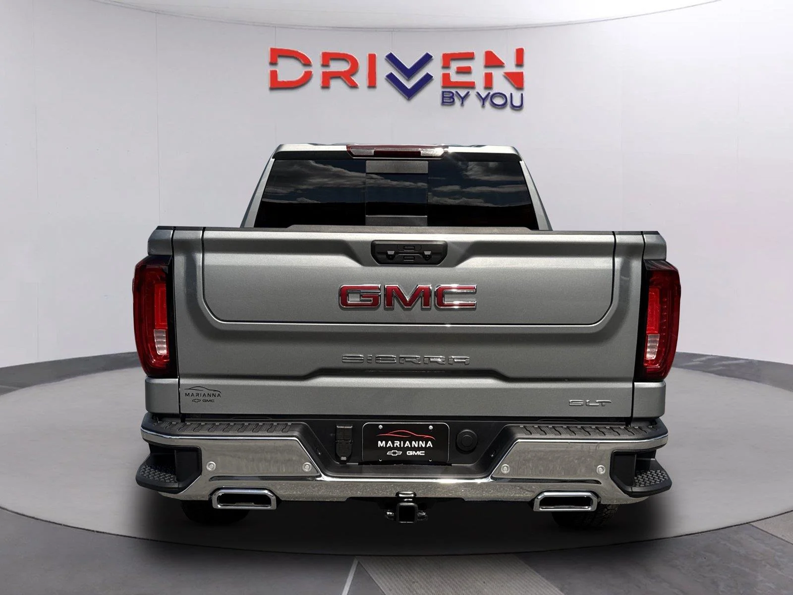 New 2026 Sterling Metallic GMC SLT image 5