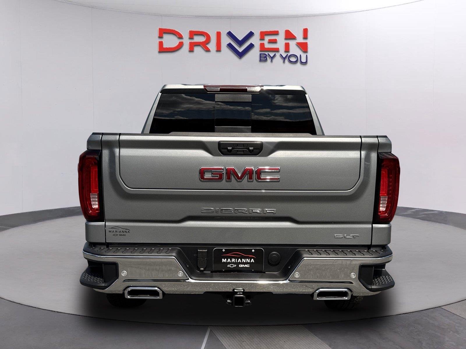 New 2026 Sterling Metallic GMC SLT image 5