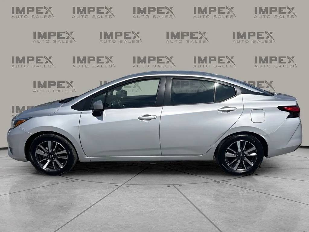 Used 2025 Silver Nissan 1.6 SV image 2