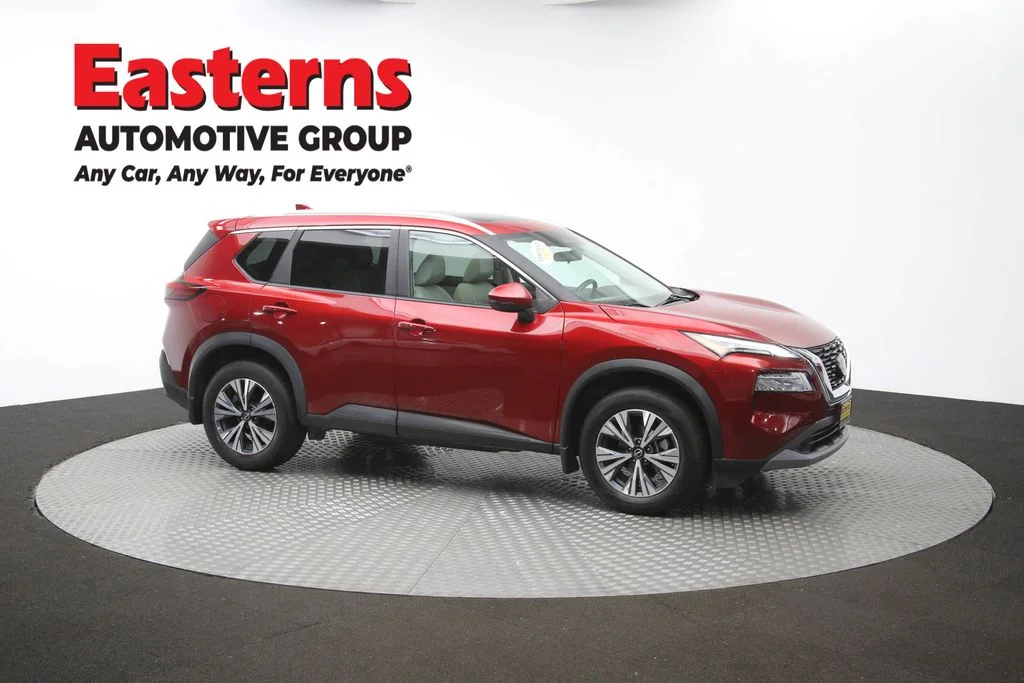 Used 2023 Red Nissan SV image 49