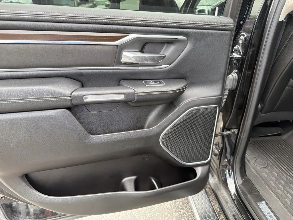 Used 2022 Black Ram Laramie image 29