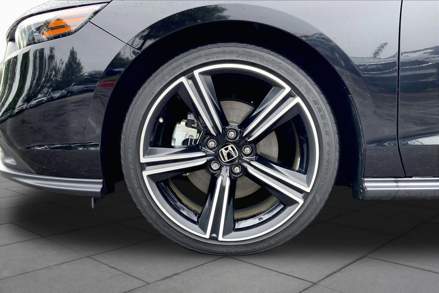 Used 2025 Crystal Black Pearl Honda Sport image 11