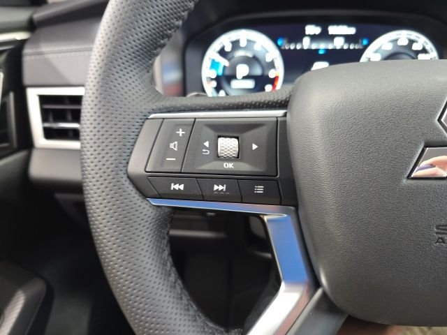Used 2024 Black Mitsubishi SEL image 27