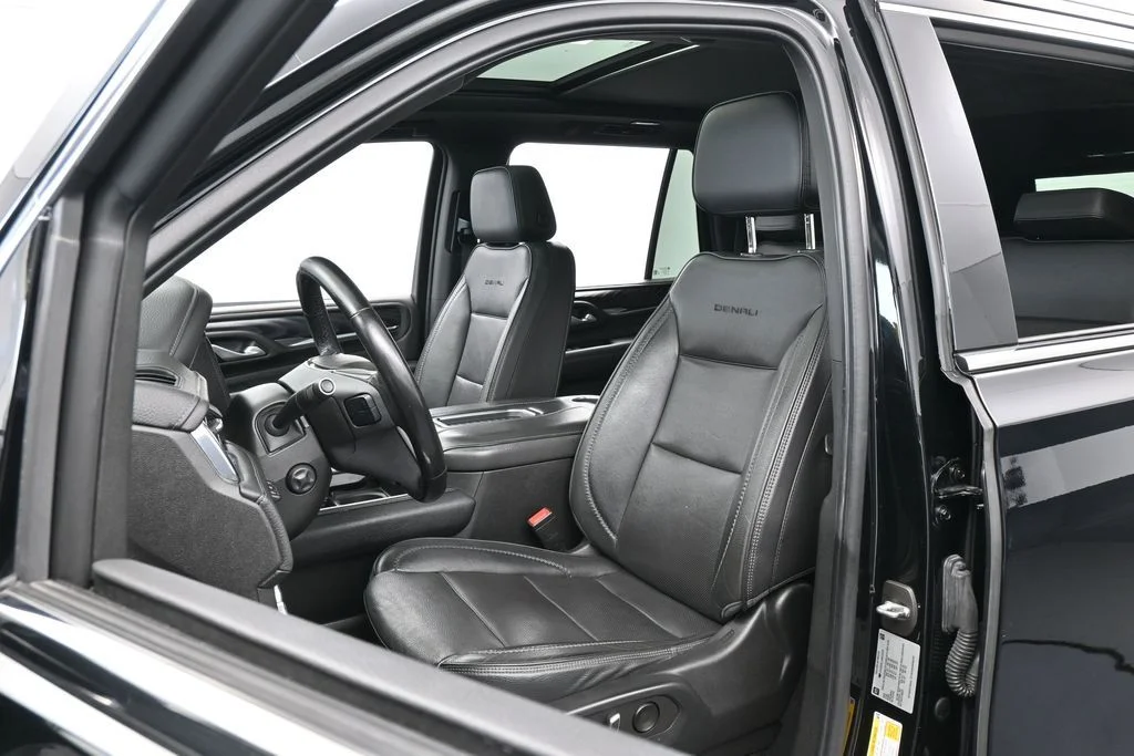 Used 2022 Onyx Black GMC Denali image 9
