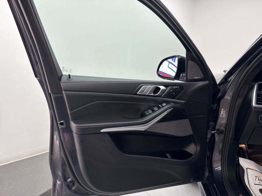 Used 2020 Gray Metallic BMW xDrive40i image 14