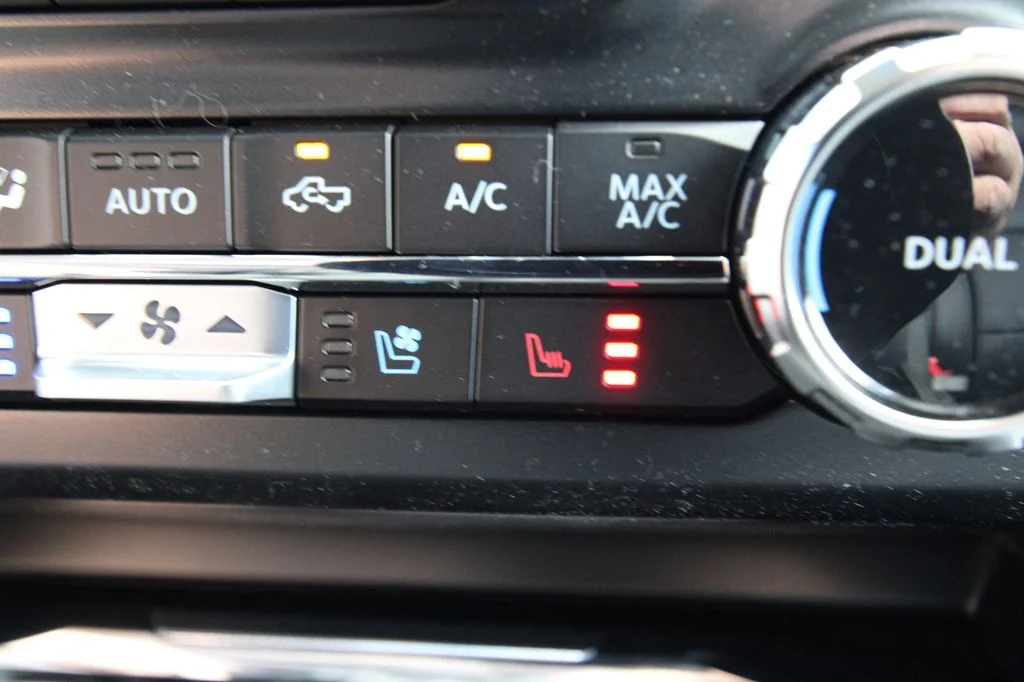 New 2026 Agate Black Metallic Ford F-350® Lariat® image 53