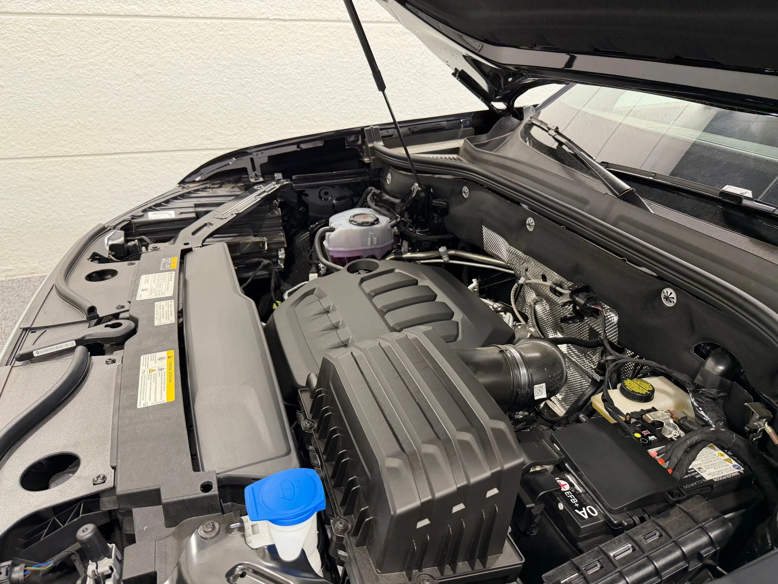 New 2026 Black Volkswagen 2.0T SE w/Technology image 53