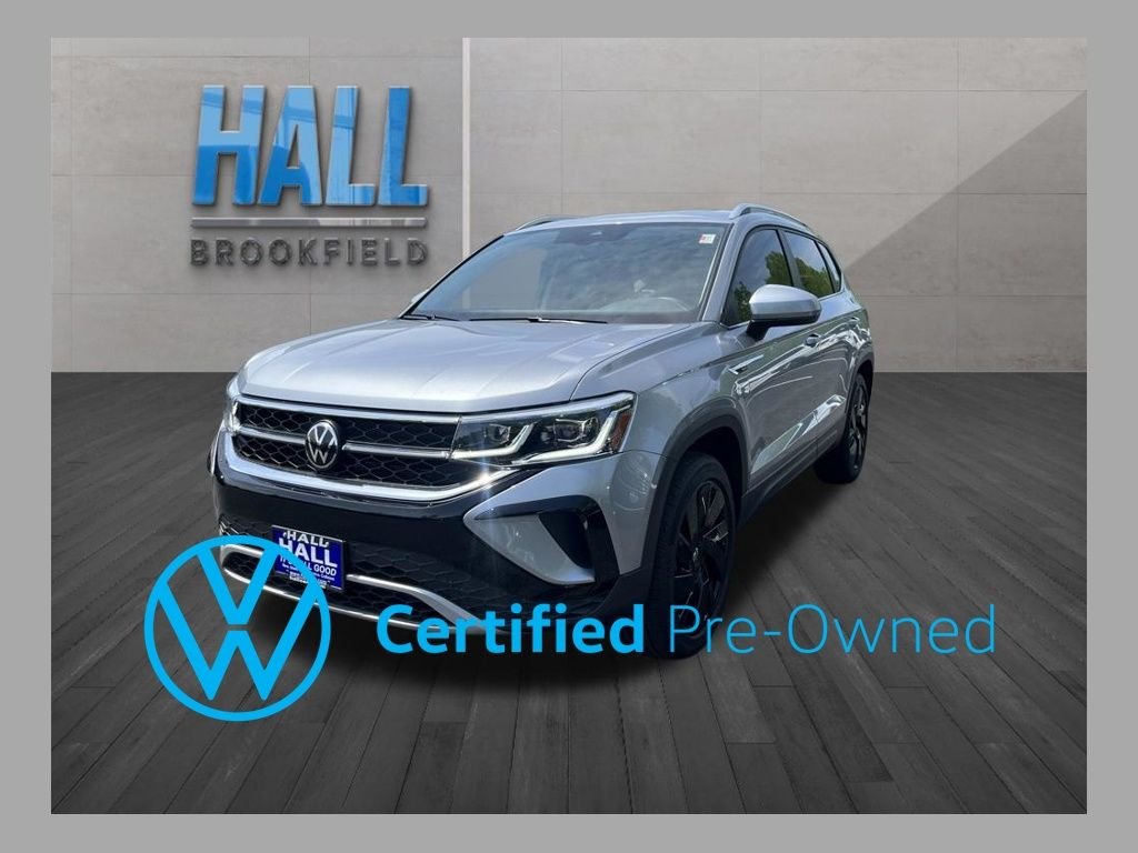 2024 Volkswagen Taos 1.5T SEL 4Motion's photo