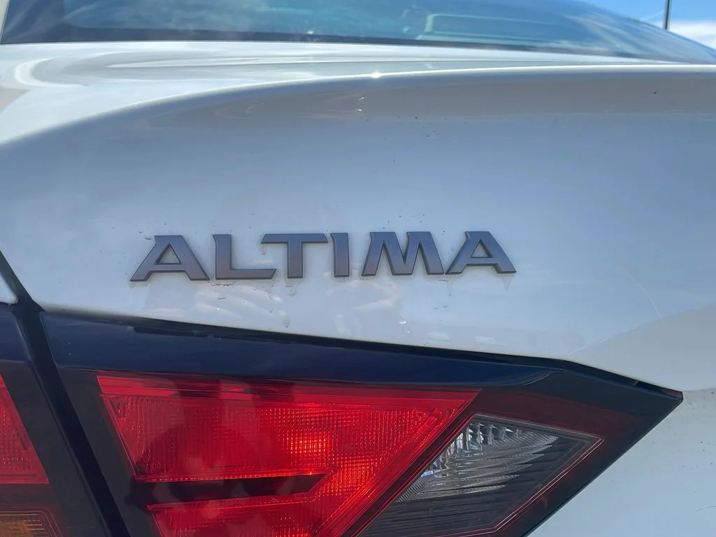 2025 Nissan Altima SV - Photo 28
