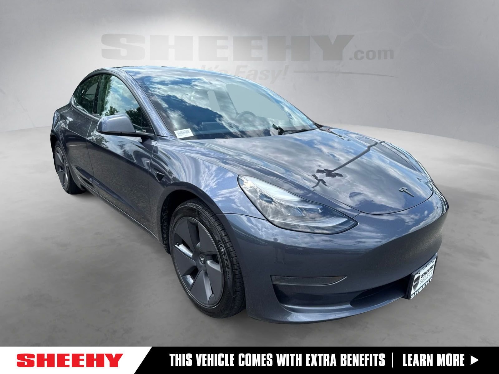 Used 2023  Tesla Base image 1