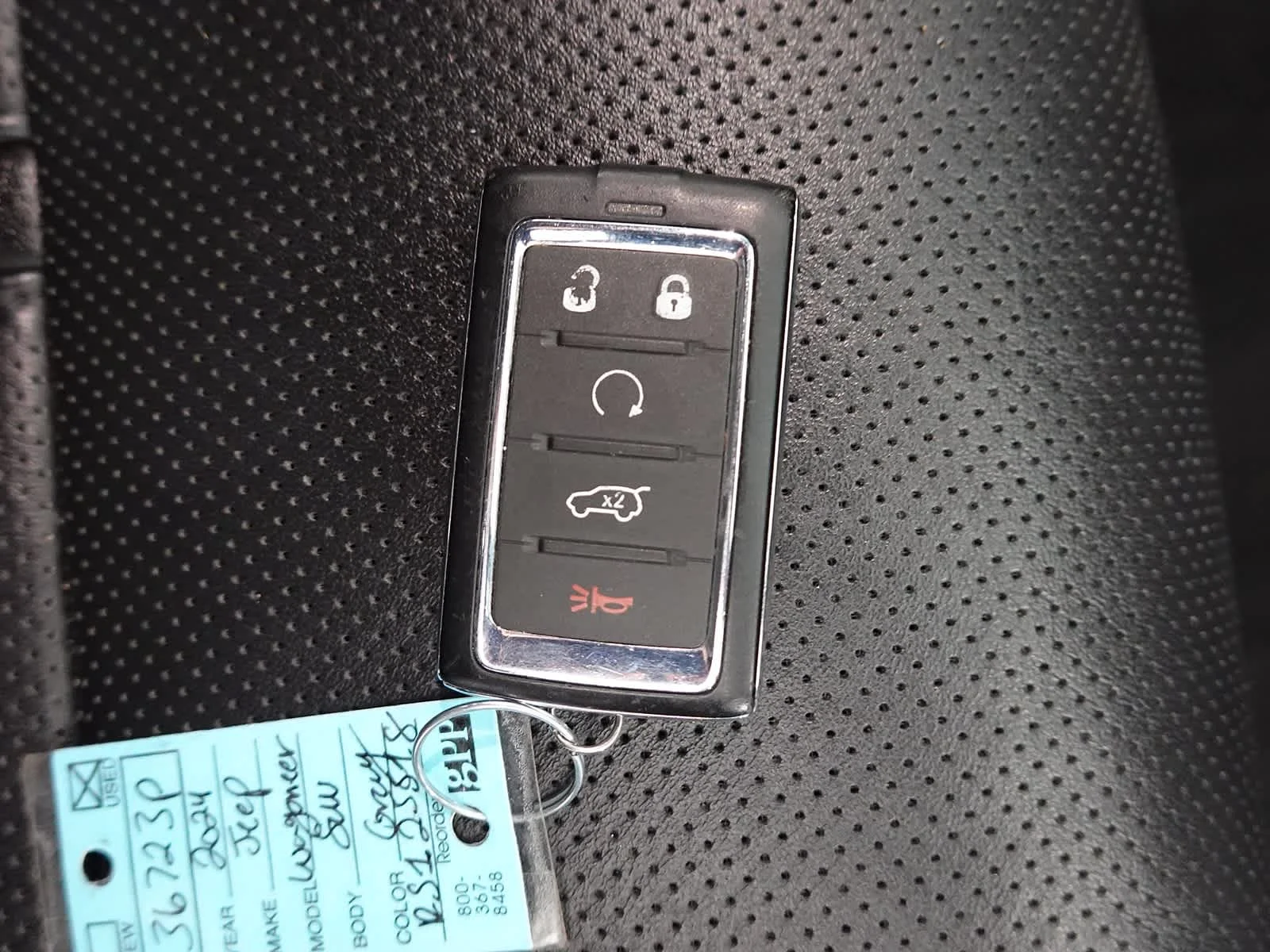 Used 2024 Baltic Gray Metallic Clearcoat Jeep Series II image 20