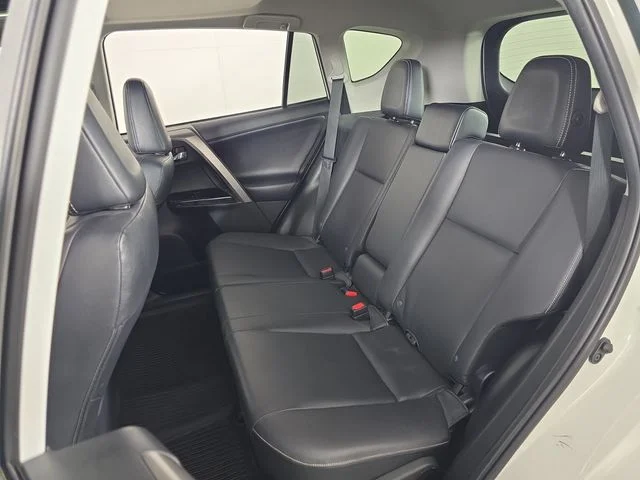 Used 2018 Blizzard Pearl Toyota Limited image 26