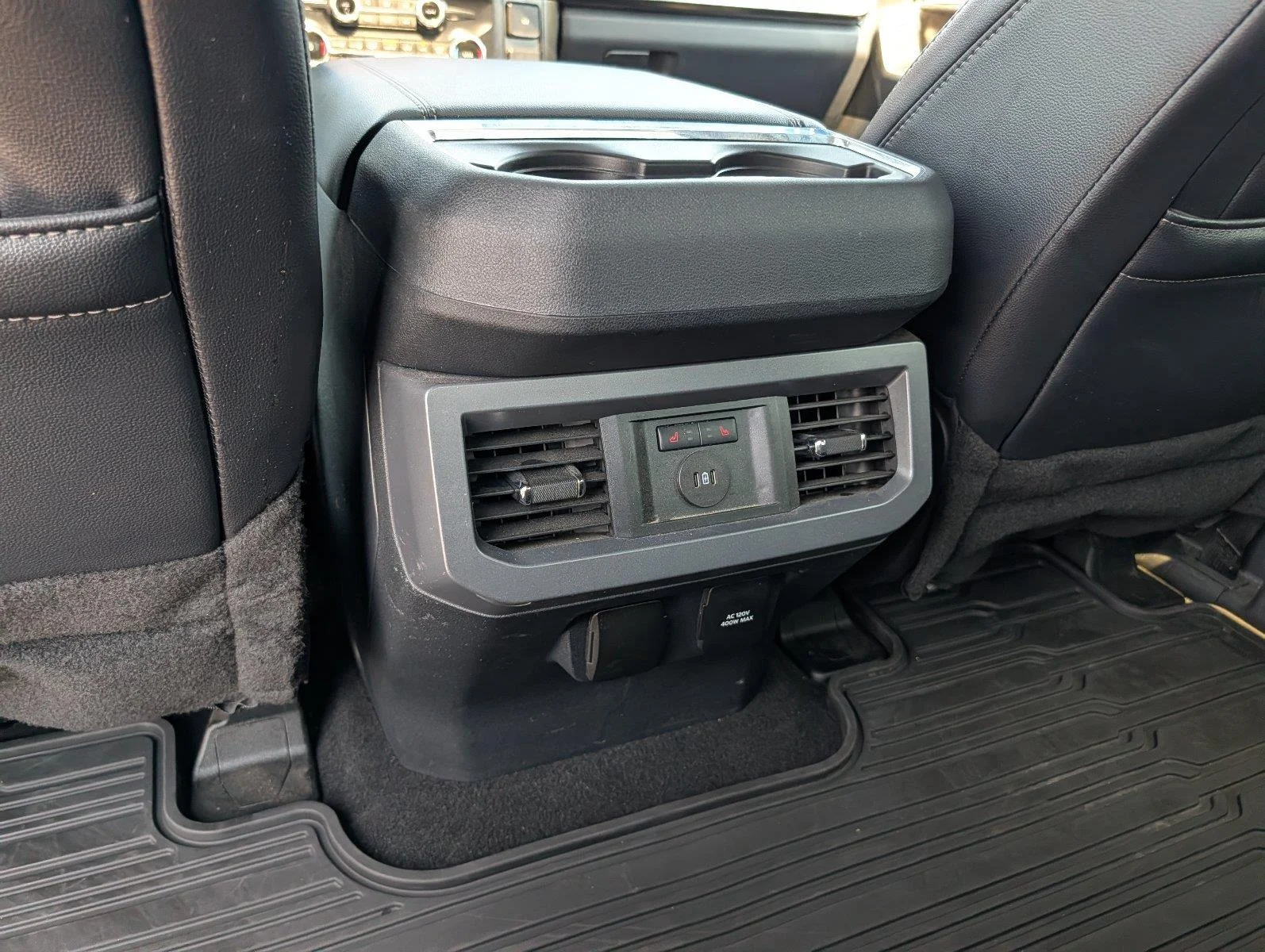 Used 2024 Carbonized Gray Ford Lariat image 33