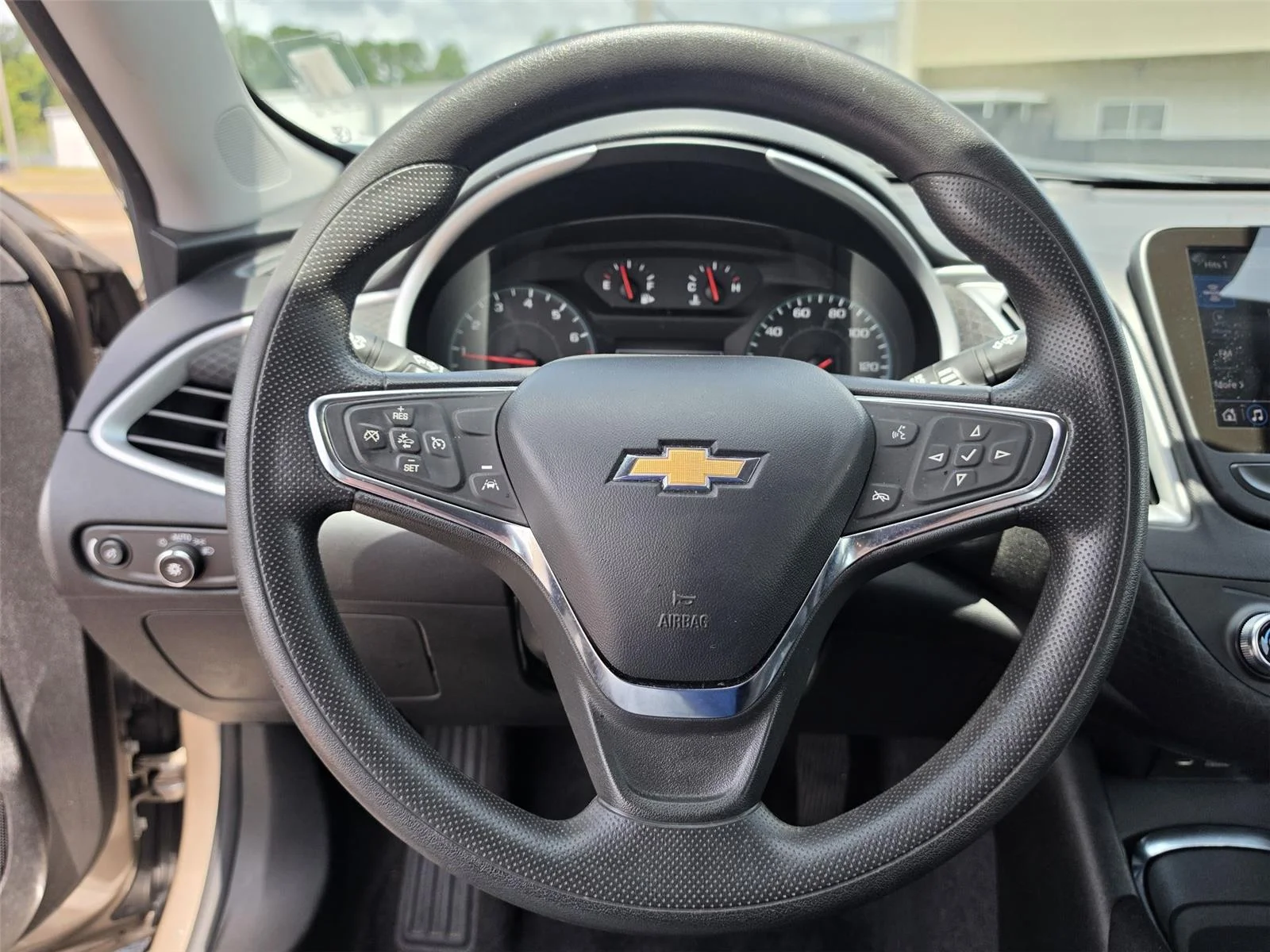Used 2024 Mineral Gray Metallic Chevrolet LT image 25