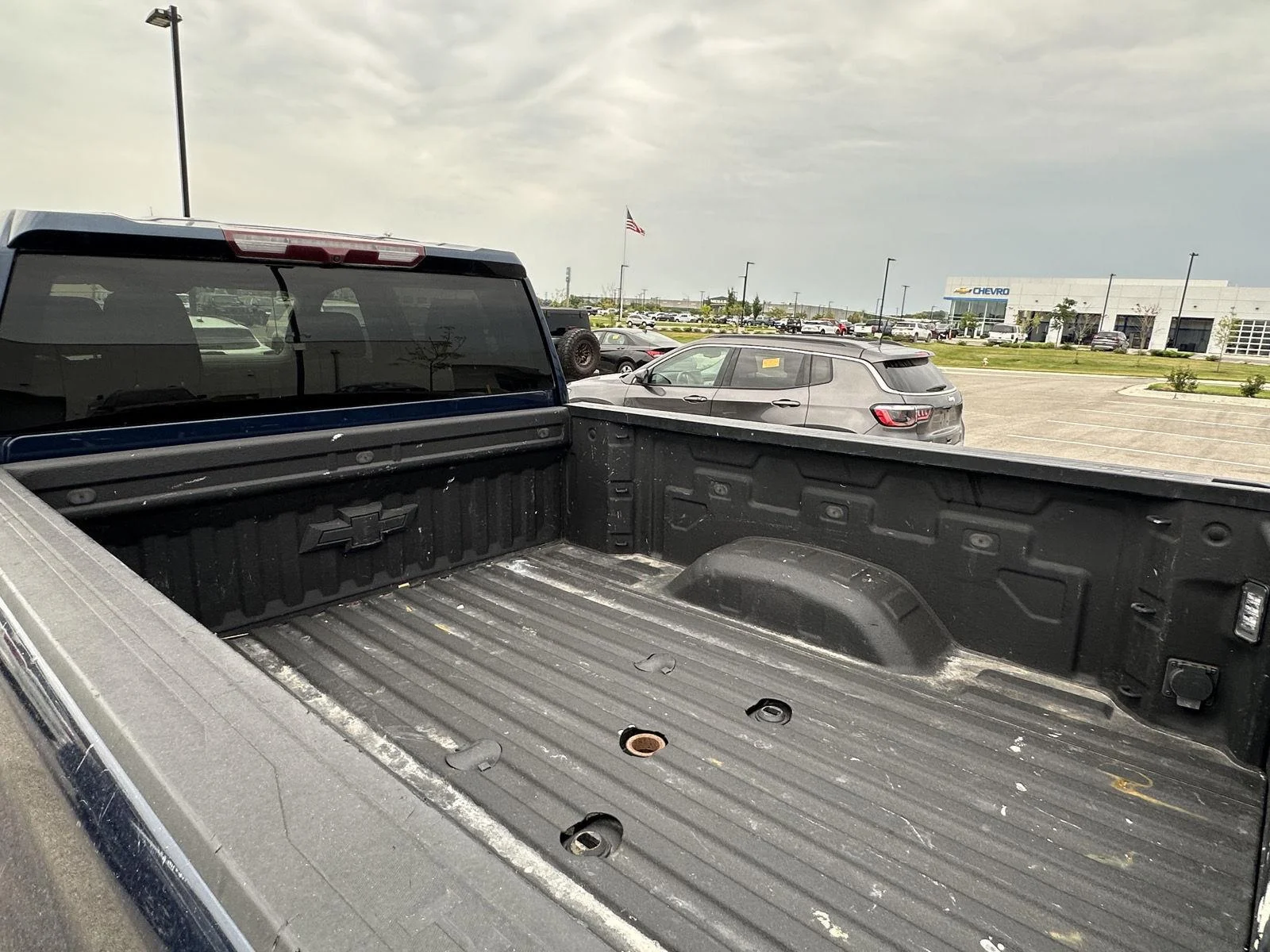 Used 2021 Northsky Blue Metallic Chevrolet LT image 7