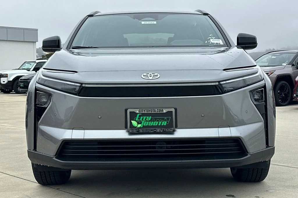 New 2026 Heavy Metal <sup>1</sup> Toyota  XLE image 9