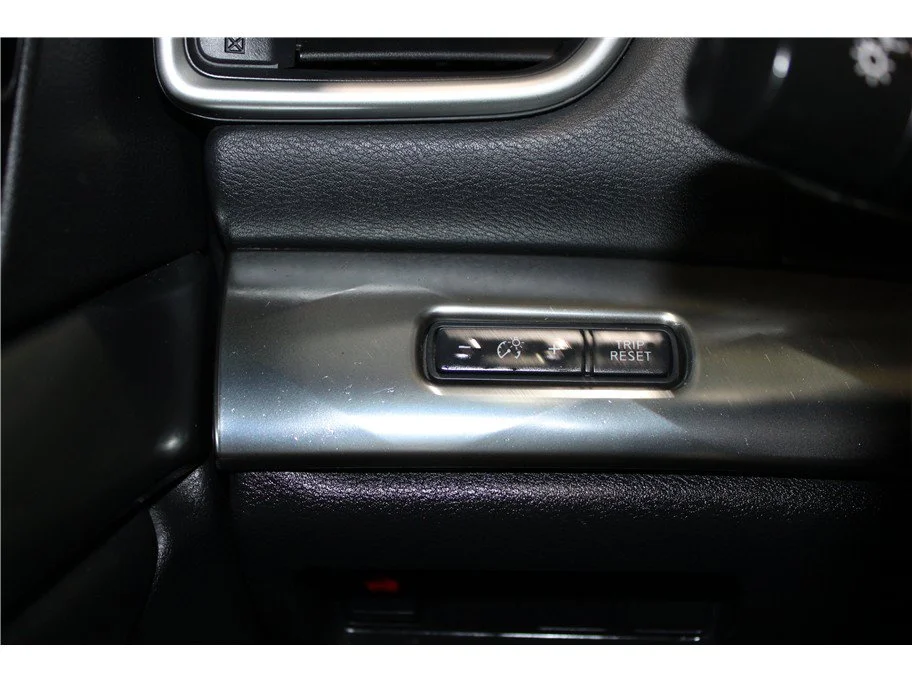 Used 2021 Super Black Nissan SV image 29