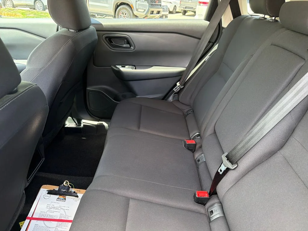 2024 Nissan Rogue S - Photo 29