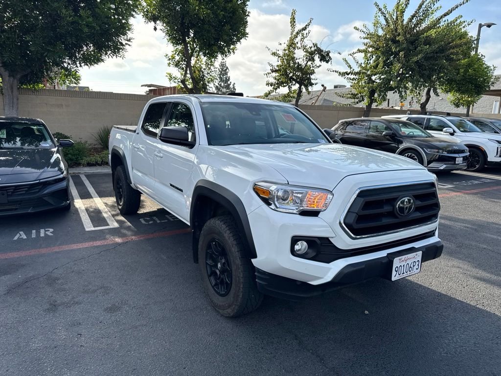 Used 2023 White Toyota SR5 image 4
