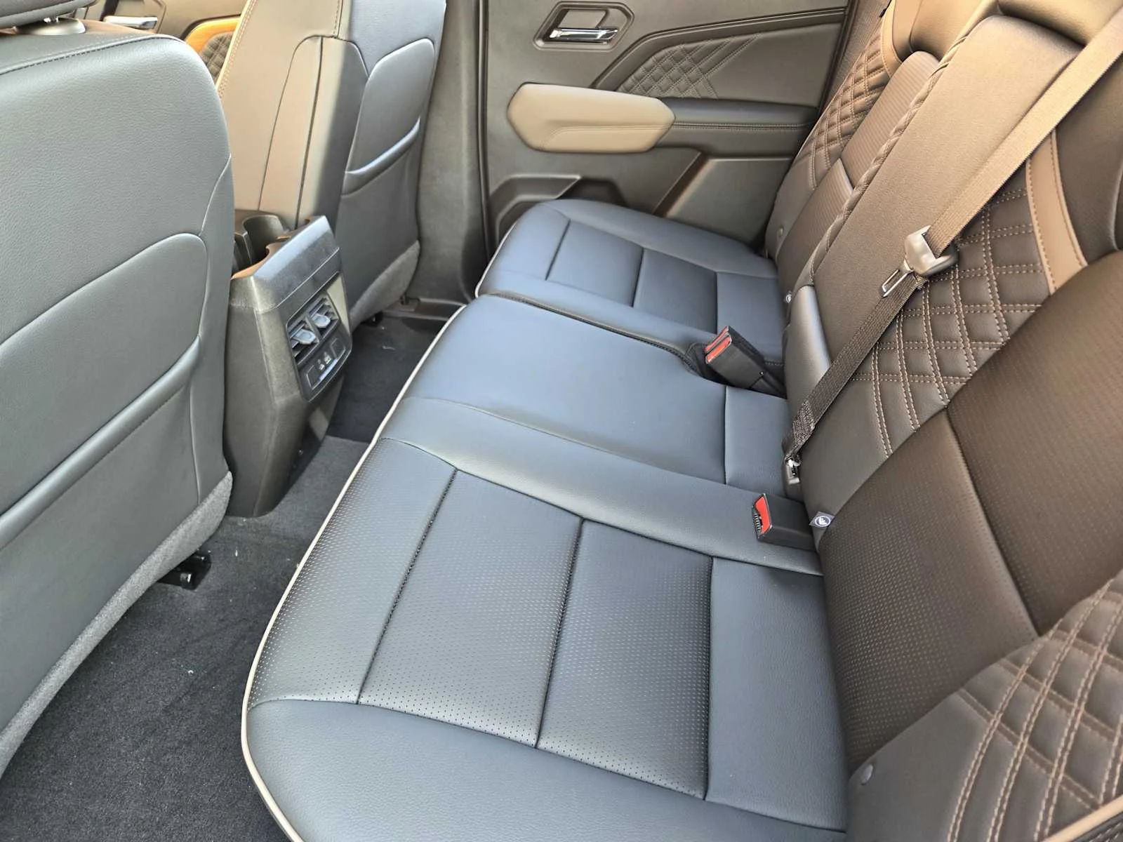 2026 GMC Canyon Denali - Photo 18
