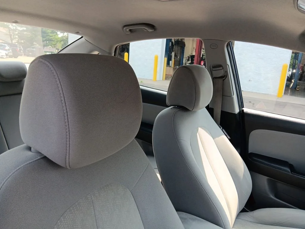 Used 2010 Regatta Blue Pearl Hyundai SE image 32