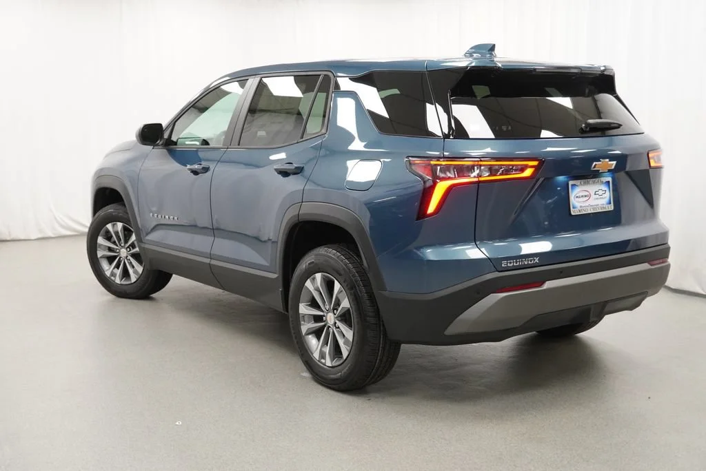 2027 Chevrolet Equinox LT - Photo 14