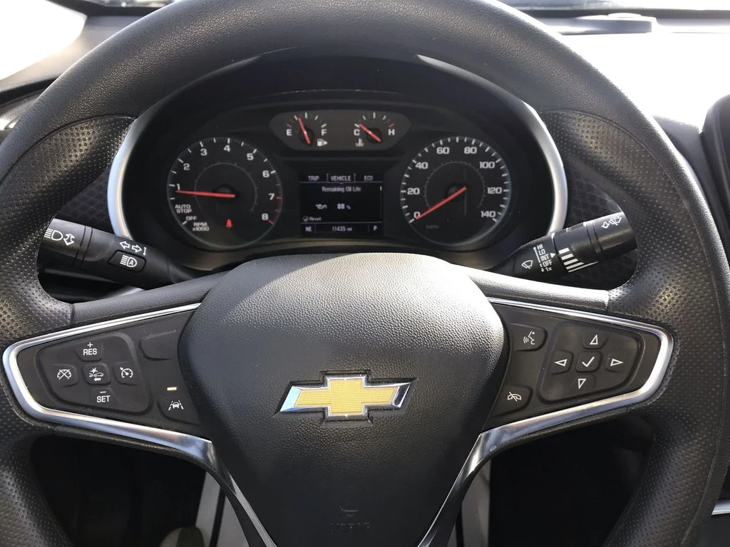 Used 2024 White Chevrolet LT image 14