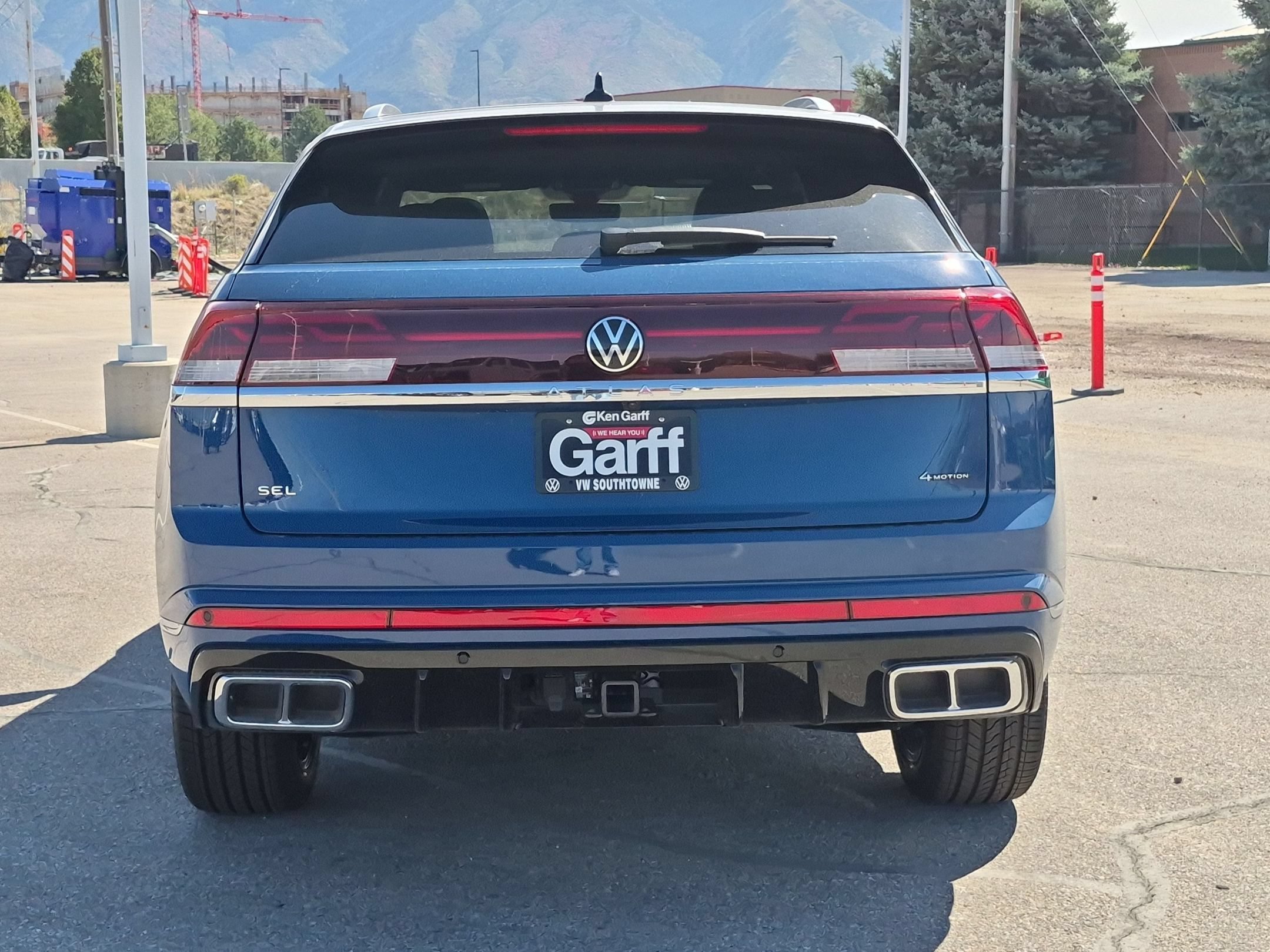 New 2026 Mountain Lake Blue Metallic Volkswagen 2.0T SEL Premium R-Line image 4