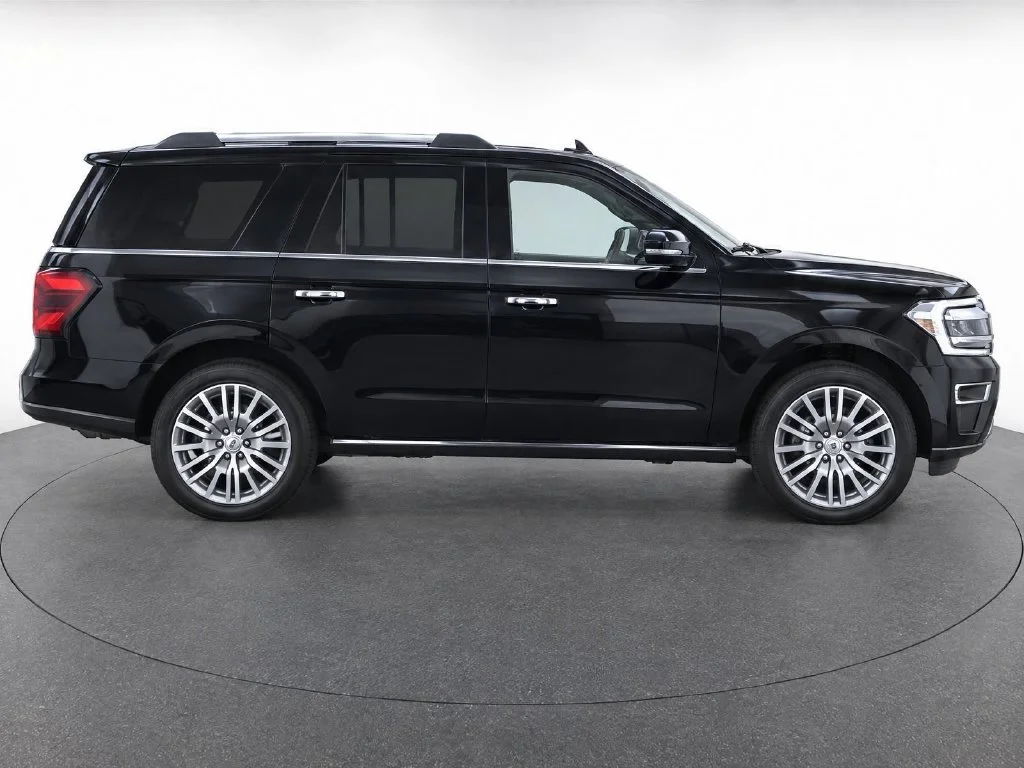 Used 2024 Black Ford Limited image 8
