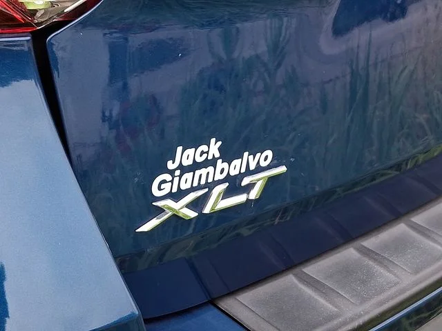 Used 2023 Blue Ford XLT image 5