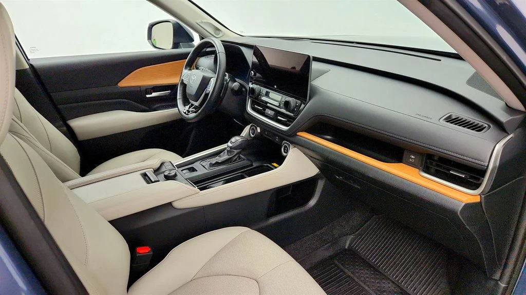 Used 2024 Storm Cloud Toyota Platinum AWD image 26
